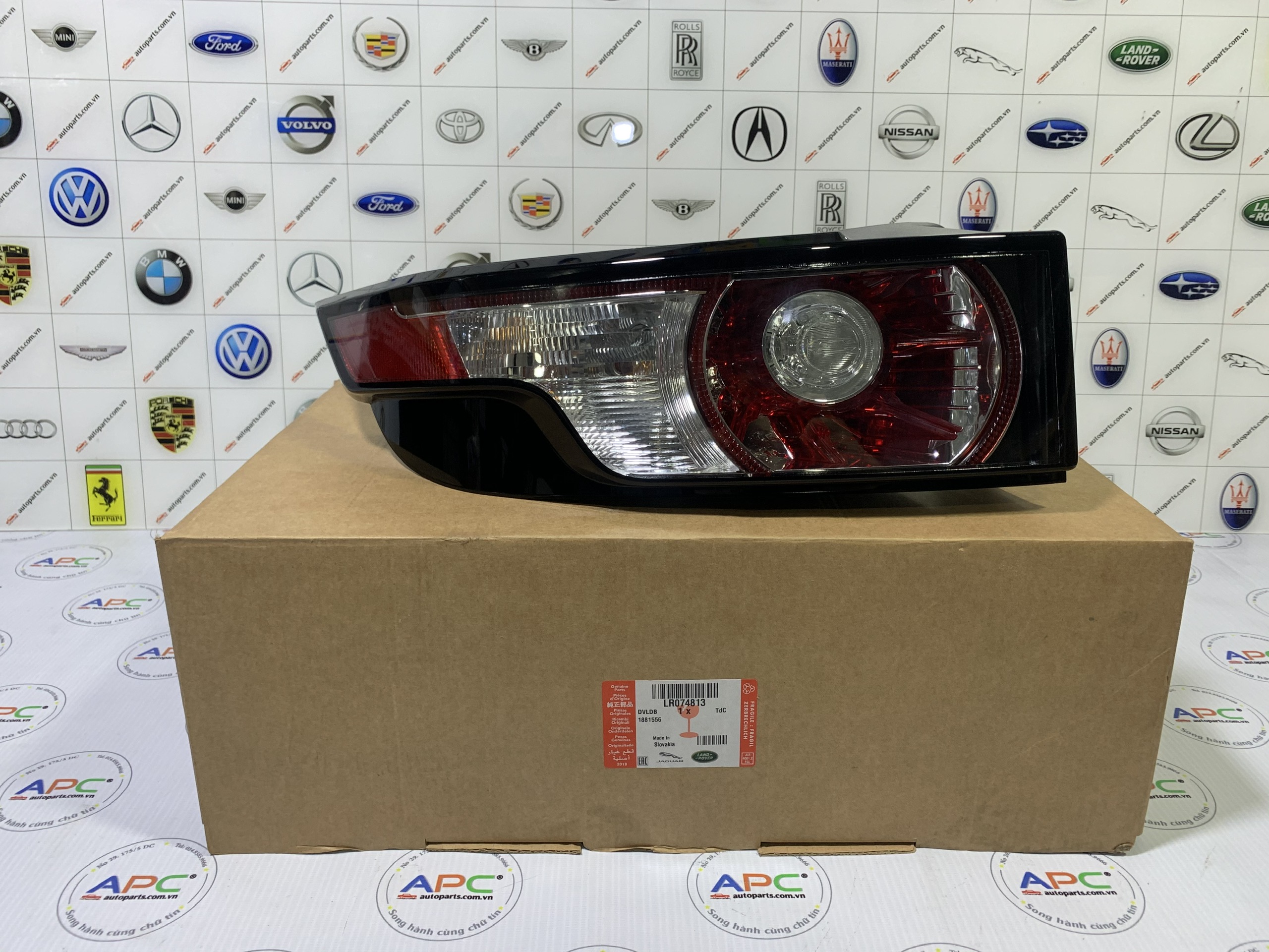 Đèn hậu Range Rover Evoque - LR074813